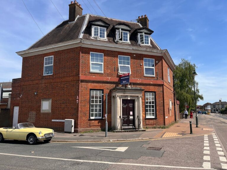 Station Approach, Paddock Wood