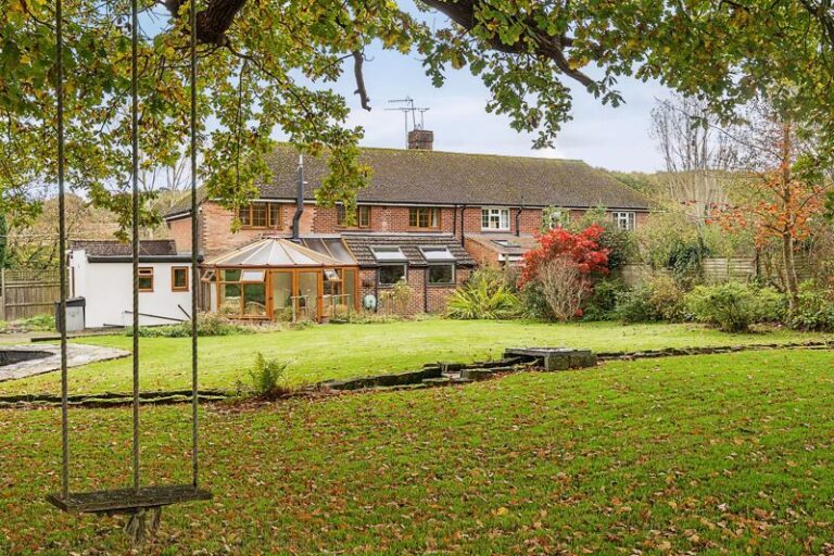 HOUSE, BARN & LAND – Crittenden Road, Matfield, TN12 7EW
