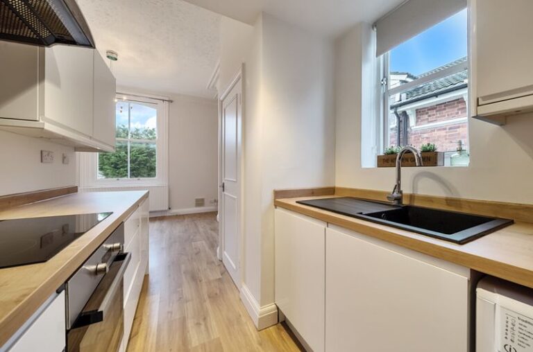 Woodbury Park Road, Tunbridge Wells