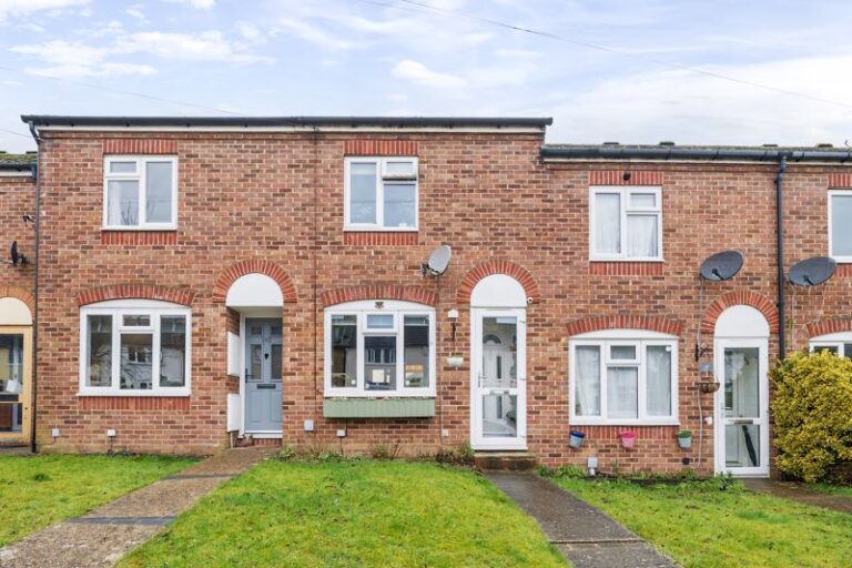 Cramptons Road, Sevenoaks, TN14 5DU