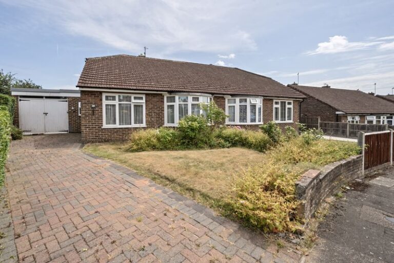 Pen Way, Tonbridge, TN10 4JN