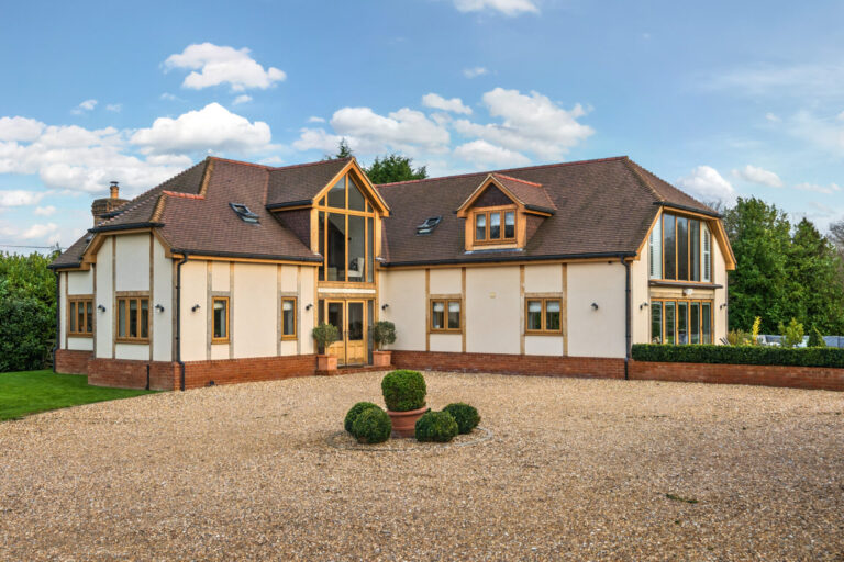 Claygate Road, Laddingford, ME18