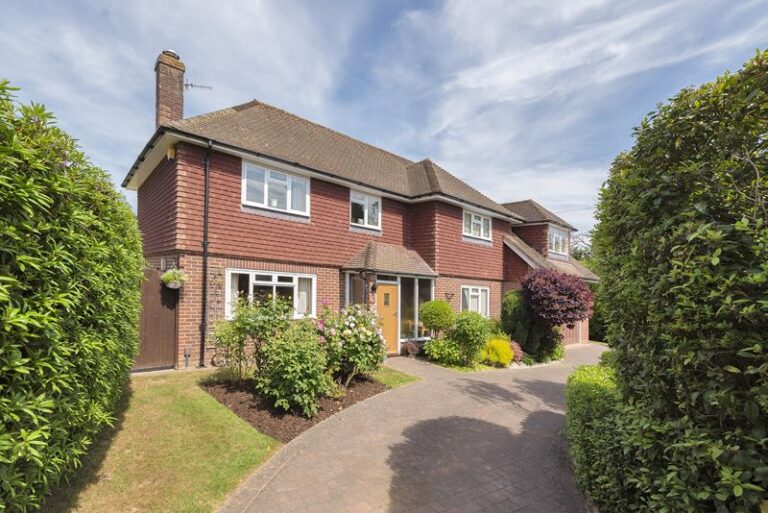 Rochester Road, Tonbridge, TN10 4NU
