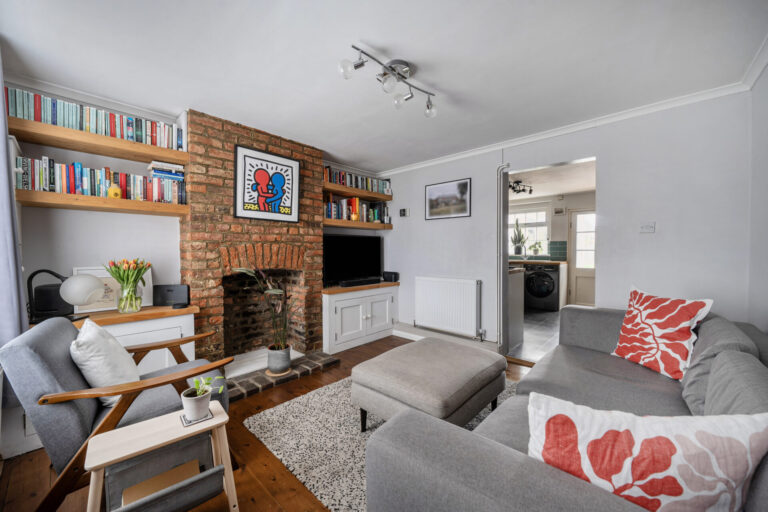 Maidstone Road, Marden, TN12