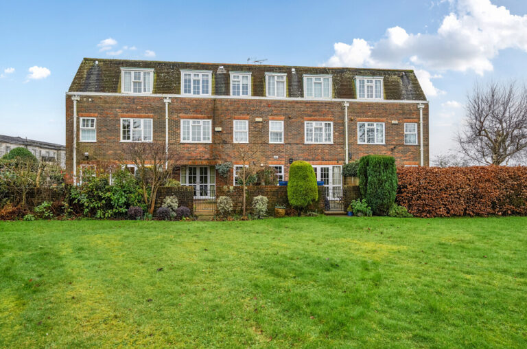 Shernfold Park, Frant, TN3