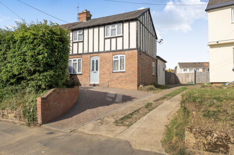 Carpenters Lane, Hadlow, TN11