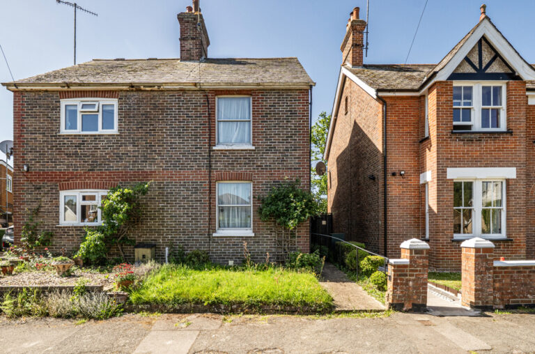 Meadow Road, Groombridge, TN3