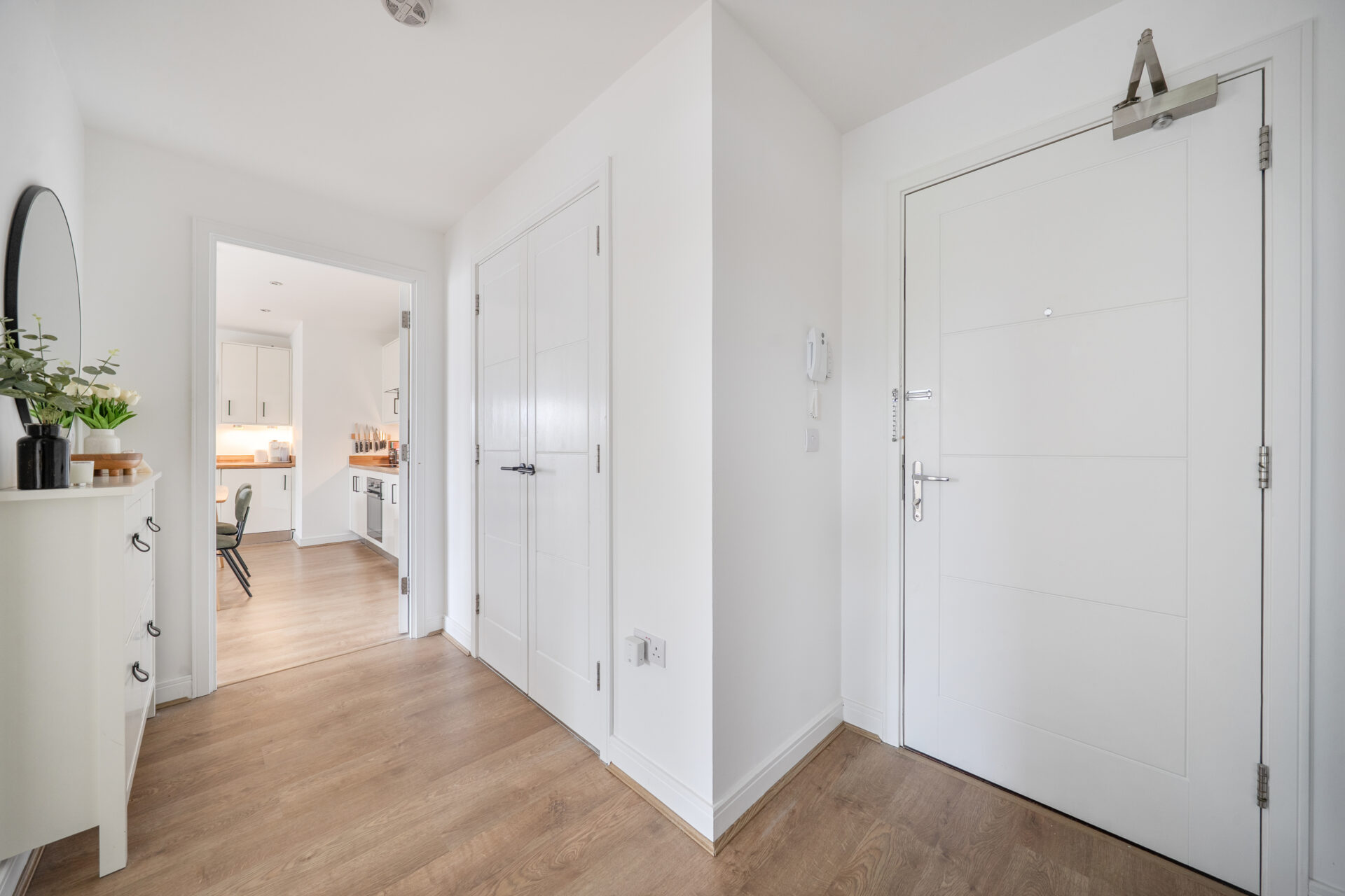 1469920-18-6a2bd52f564ca.jpg