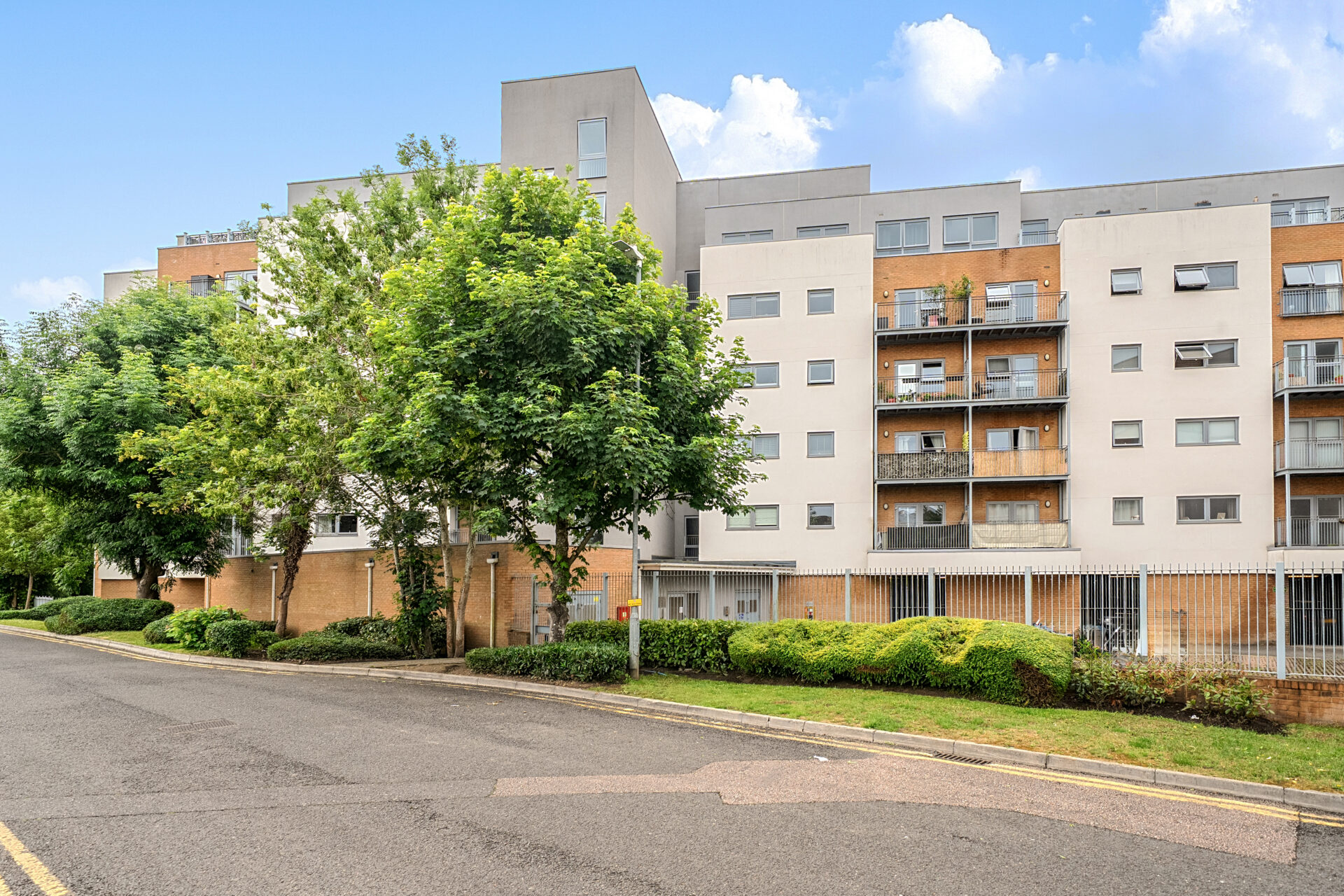 1469920-20-6a2bd540470e4.jpg