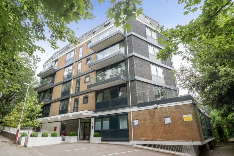 Royal Tunbridge Wells, TN1