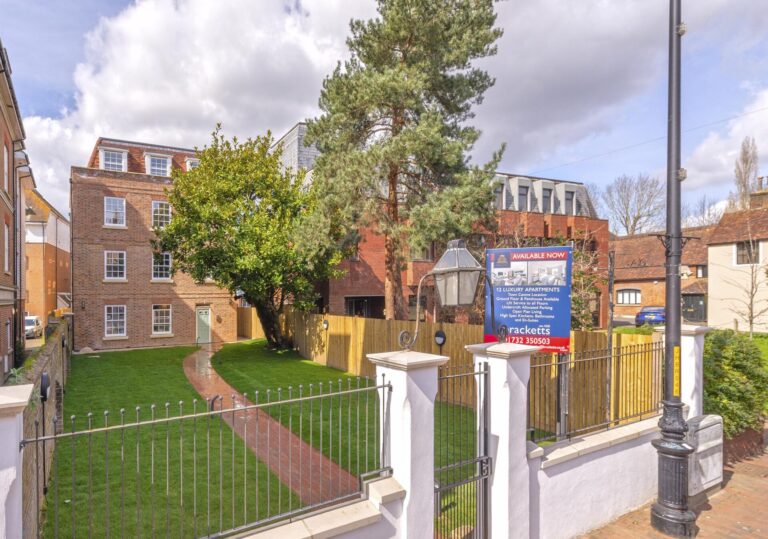 High Street, Tonbridge, TN9