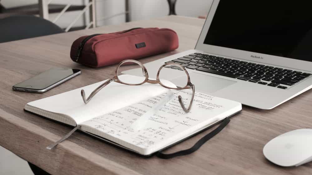 Book your survey with Bracketts Estate Agent in Tunbridge Wells and Tonbridge, Kent