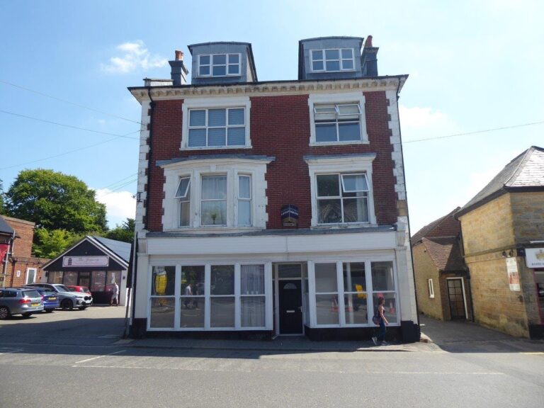 4 London Road, Crowborough