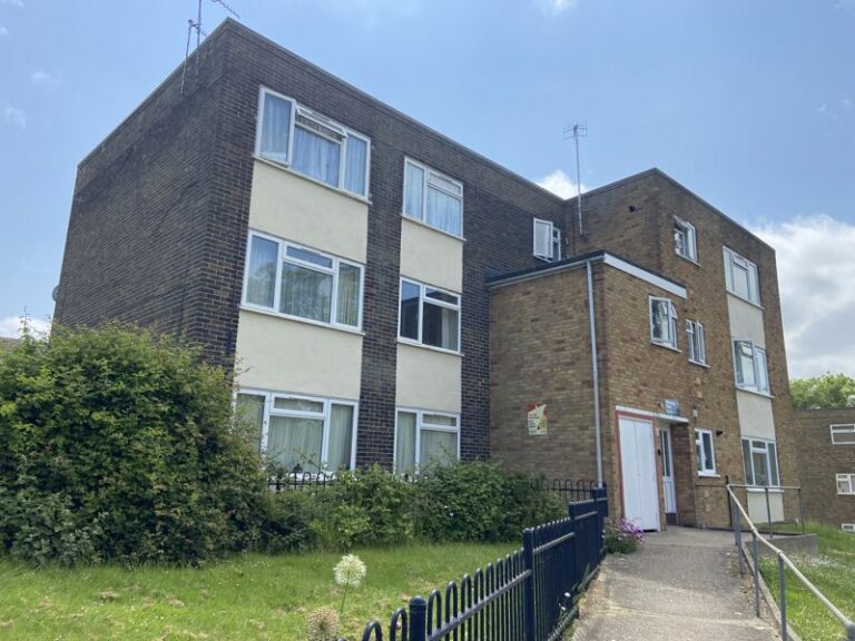 First Floor Apartment, Whitelake Road, Tonbridge, TN10 3TJ