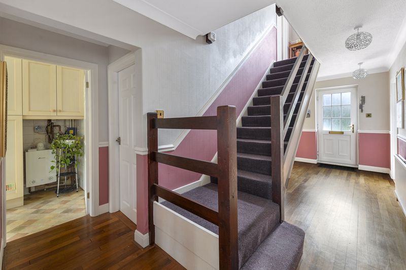 Allington Drive, Tonbridge, Kent, TN10 4HH Bracketts Estate Agents in