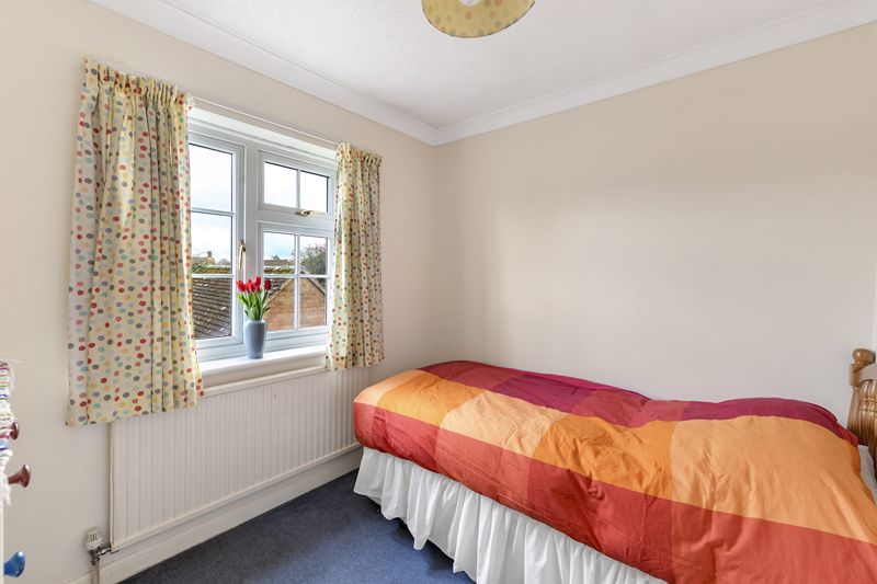 Allington Drive, Tonbridge, Kent, TN10 4HH Bracketts Estate Agents in