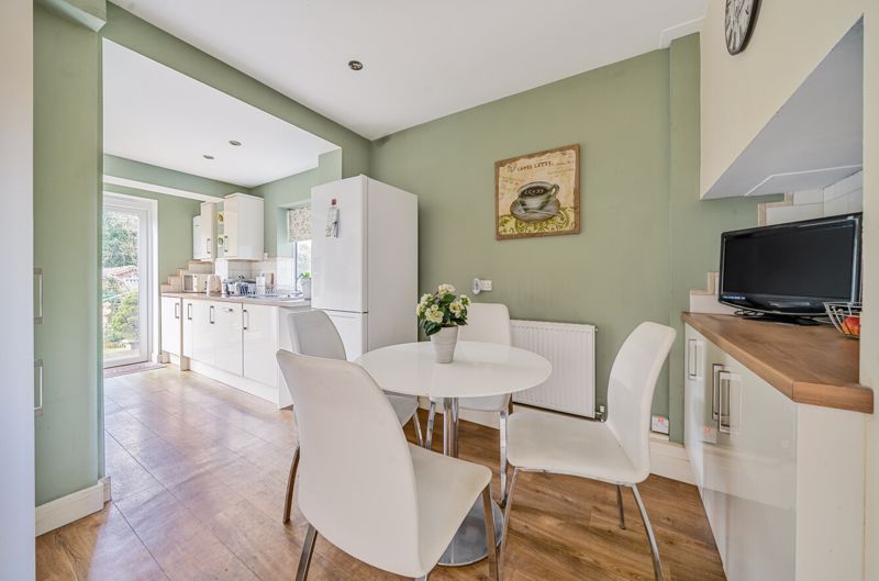 Shirley Gardens, Rusthall, Tunbridge Wells Bracketts Estate Agents in