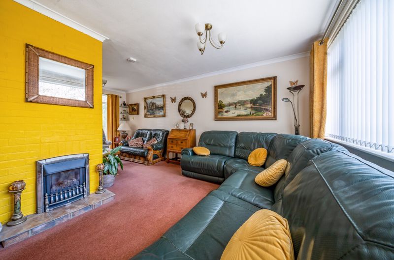 Shirley Gardens, Rusthall, Tunbridge Wells Bracketts Estate Agents in