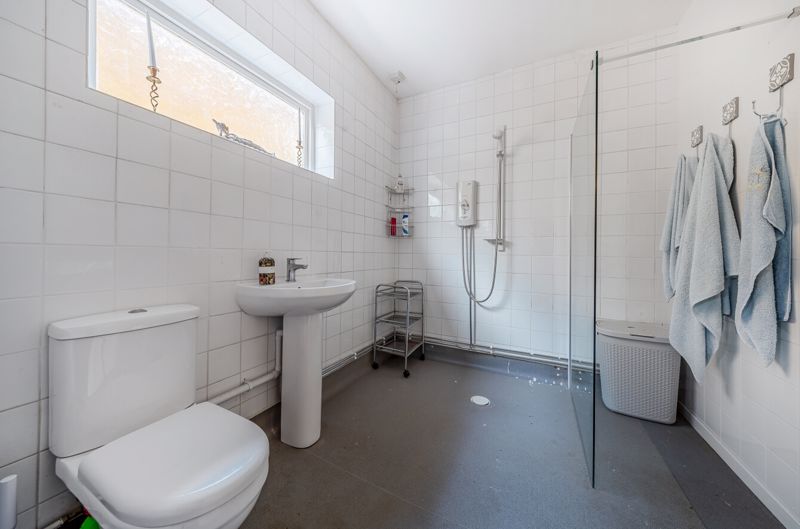 Shirley Gardens, Rusthall, Tunbridge Wells Bracketts Estate Agents in