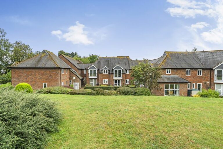Castle Fields, The Slade, Tonbridge, TN9 1HS