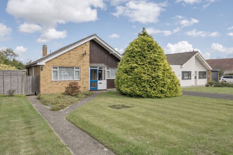 Barchester Way, Tonbridge, TN10 4HR