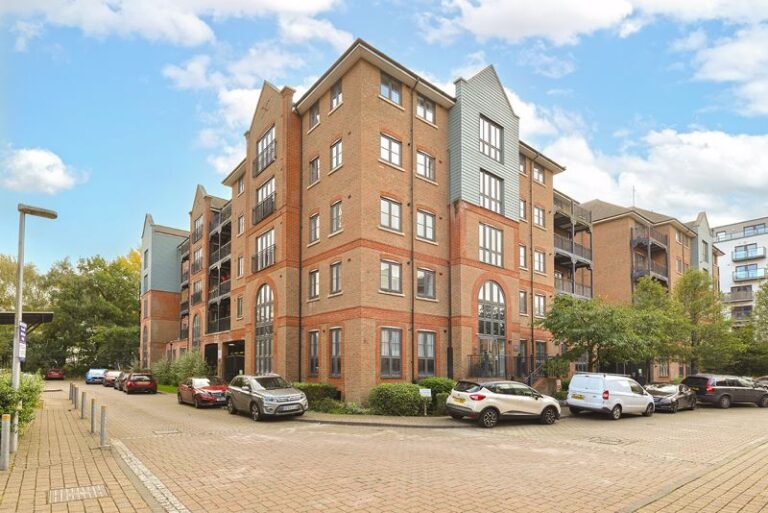 Piazza House, Cannons Wharf, Tonbridge