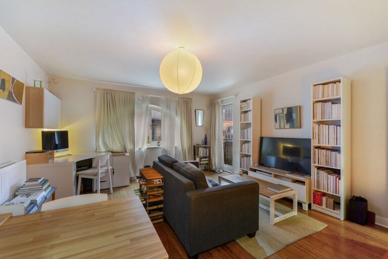 Piazza House, Cannons Wharf, Tonbridge