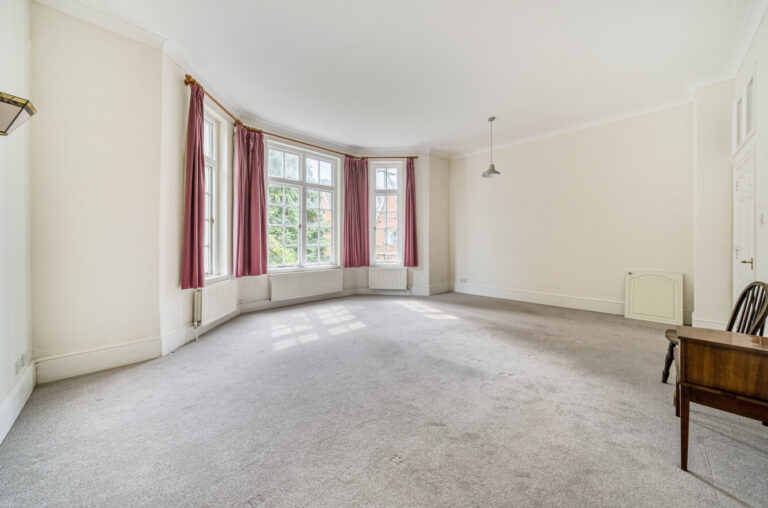 London Road, Vale Towers, TN1