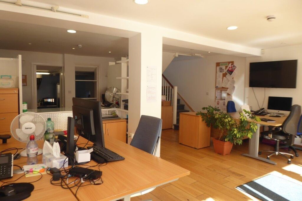 2c90ecd18aafb0bd4eb519ee8da6030e-p1050311-p4br.jpg
