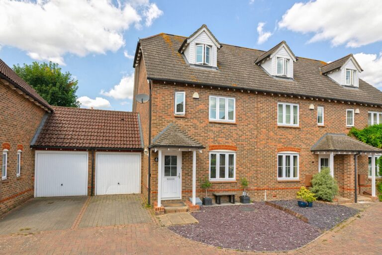 Dawes Close, Tonbridge, TN9