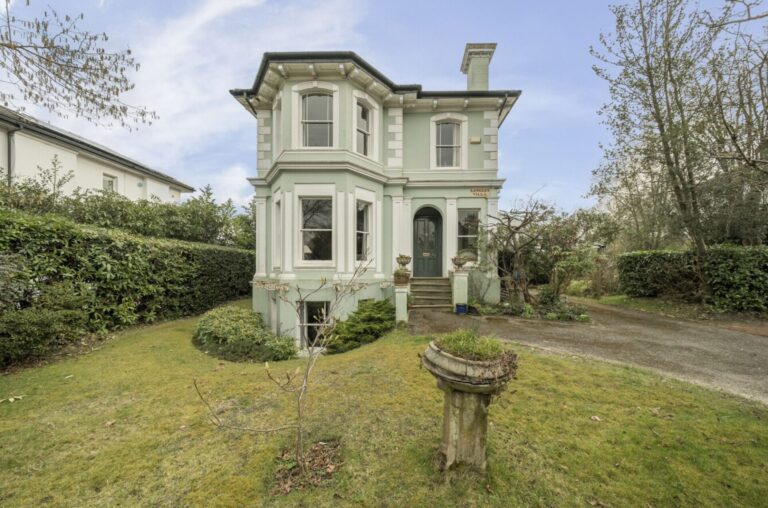 Frant Road, Tunbridge Wells, TN2