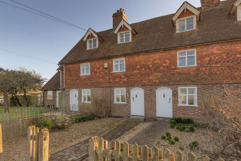 Crockhurst Street, Tonbridge, TN11 0NY