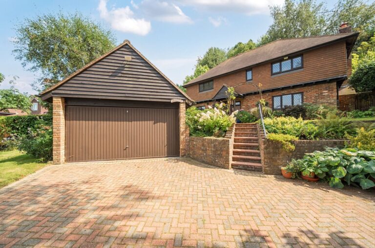Glenmore Park, Tunbridge Wells, TN2