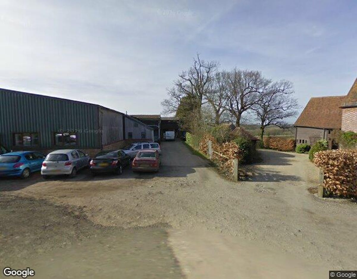 4ffe55b4f89dc84ad10bc31b95d631f7-street-view-disposal-376143.jpg
