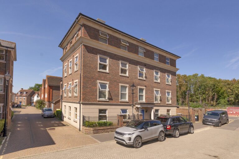 Annison Street, Tonbridge, TN9