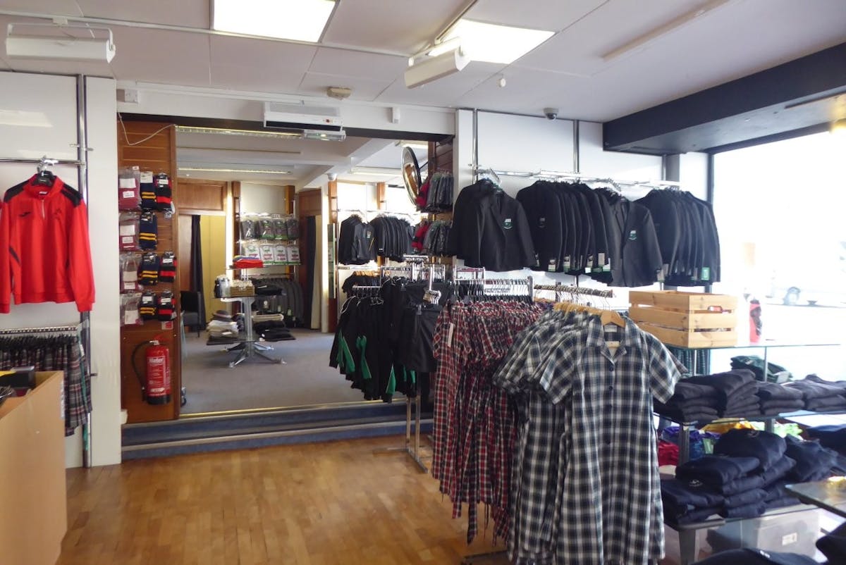 79a839fa06012e4c0275aee67aecf9de-p1070462-ground-floor-p4-bl-5.jpg