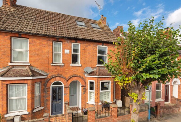 Lawn Road, Tonbridge, TN9