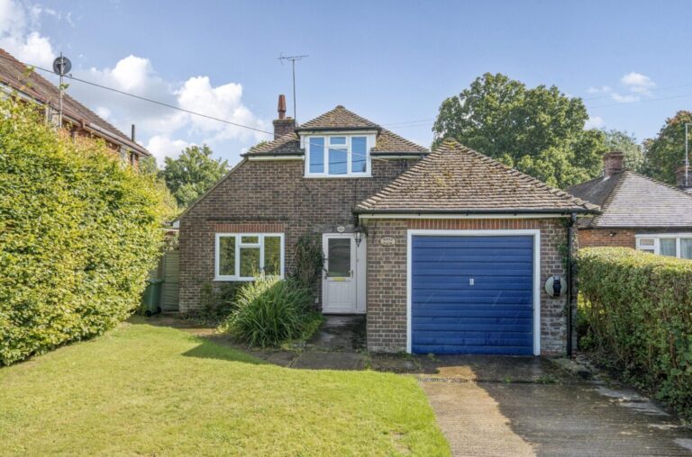 The Slade, Lamberhurst, TN3