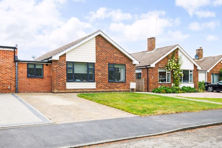Cleeve Avenue, Tunbridge Wells