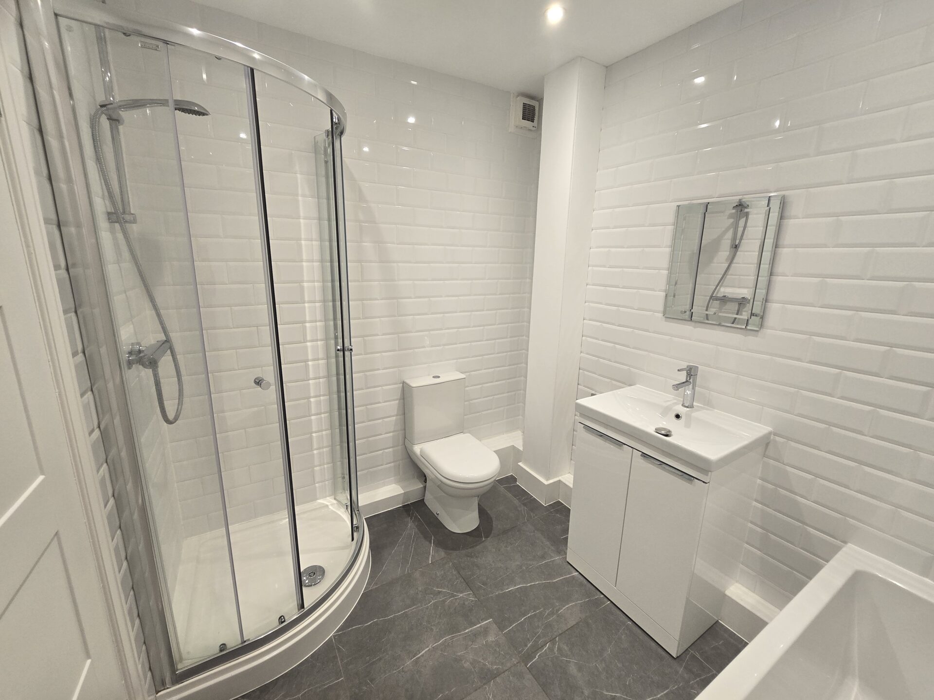 En Suite Bathroom