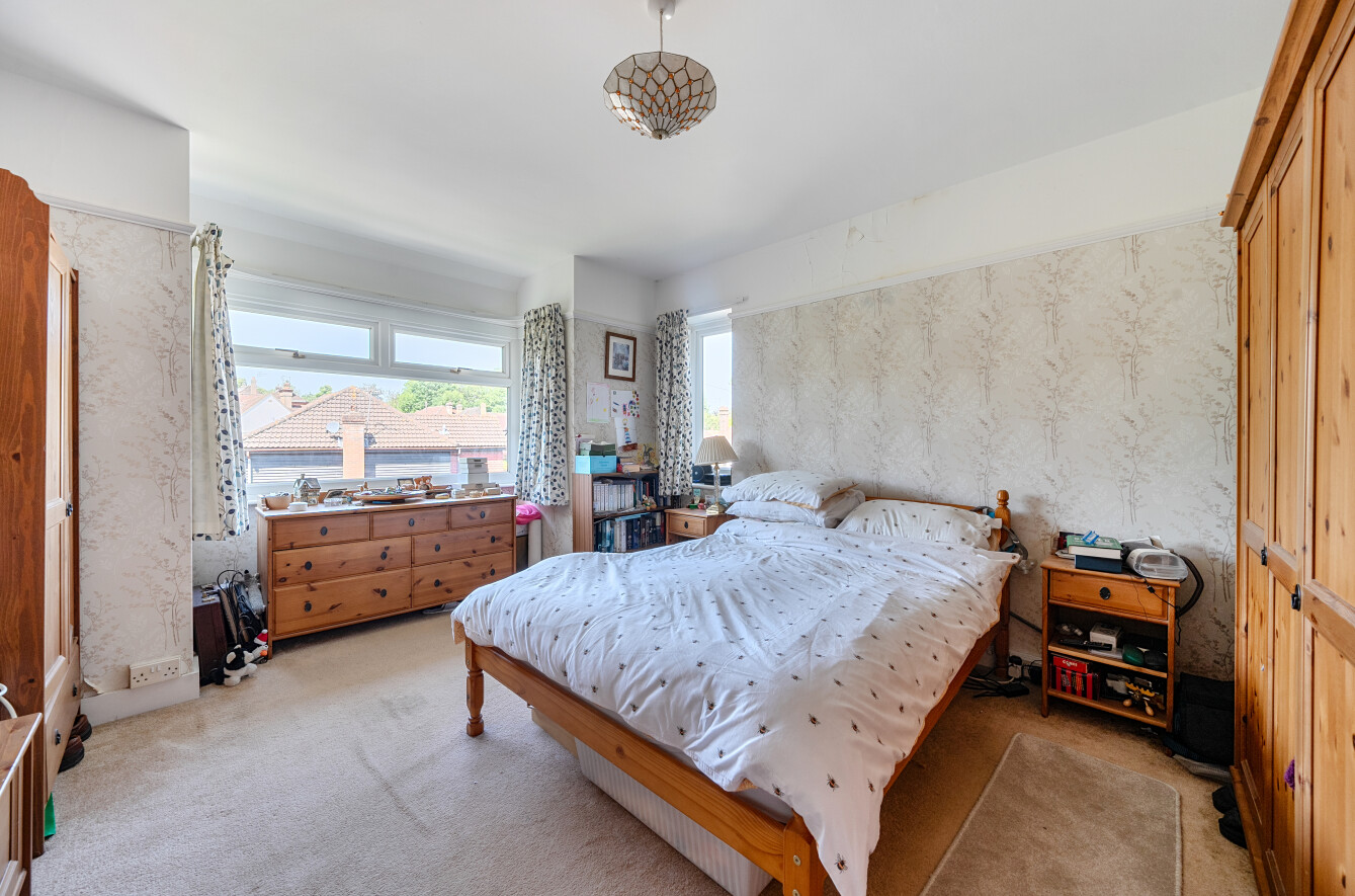 Bedroom1.jpg