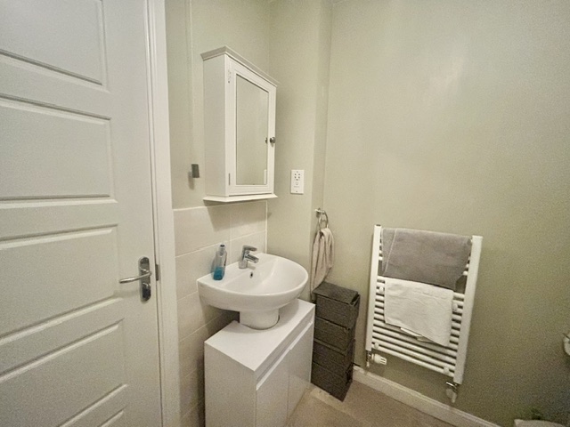Ensuite4.jpeg