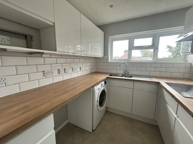 Kitchen4.jpeg