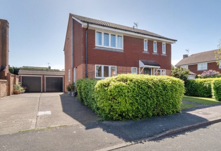 Hornbeam Close, Paddock Wood, TN12