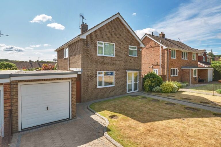 Rowan Shaw, Tonbridge, TN10 3QB