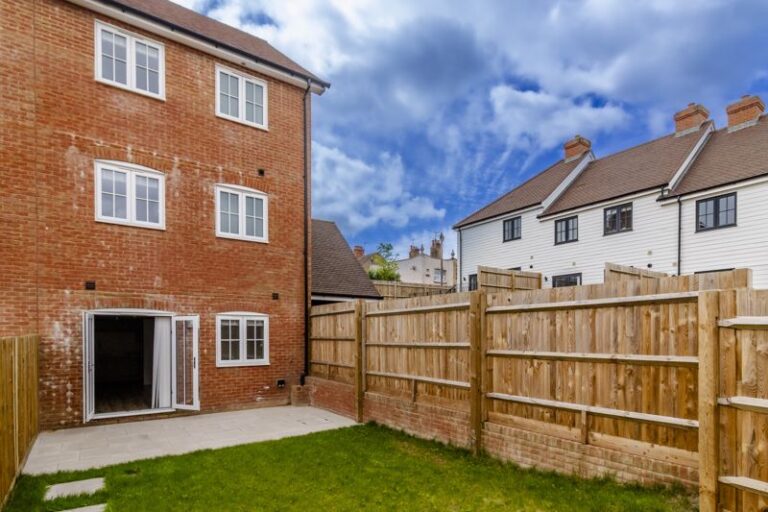 Oast Gardens, Henwood Green Road, Pembury, Tunbridge Wells