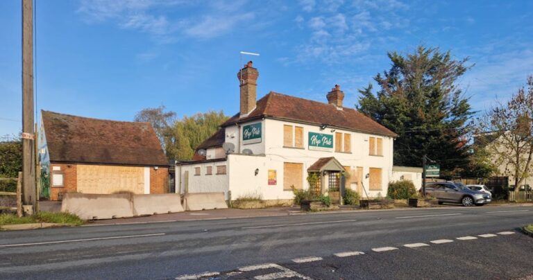 Maidstone Road, Nettlestead, Maidstone