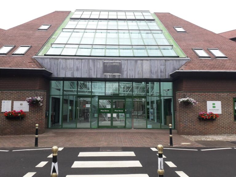 Pine Grove, Crowborough