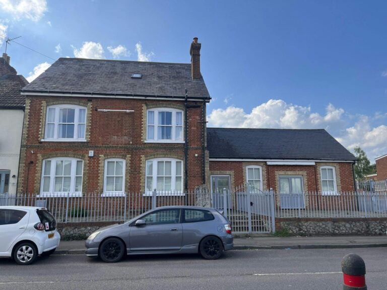42 New Road, Ditton, Aylesford