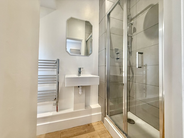 bathroom.jpeg